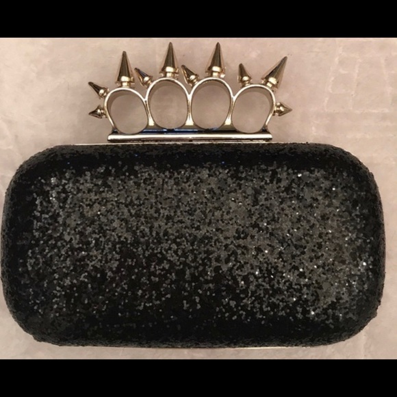 knuckle duster clutch